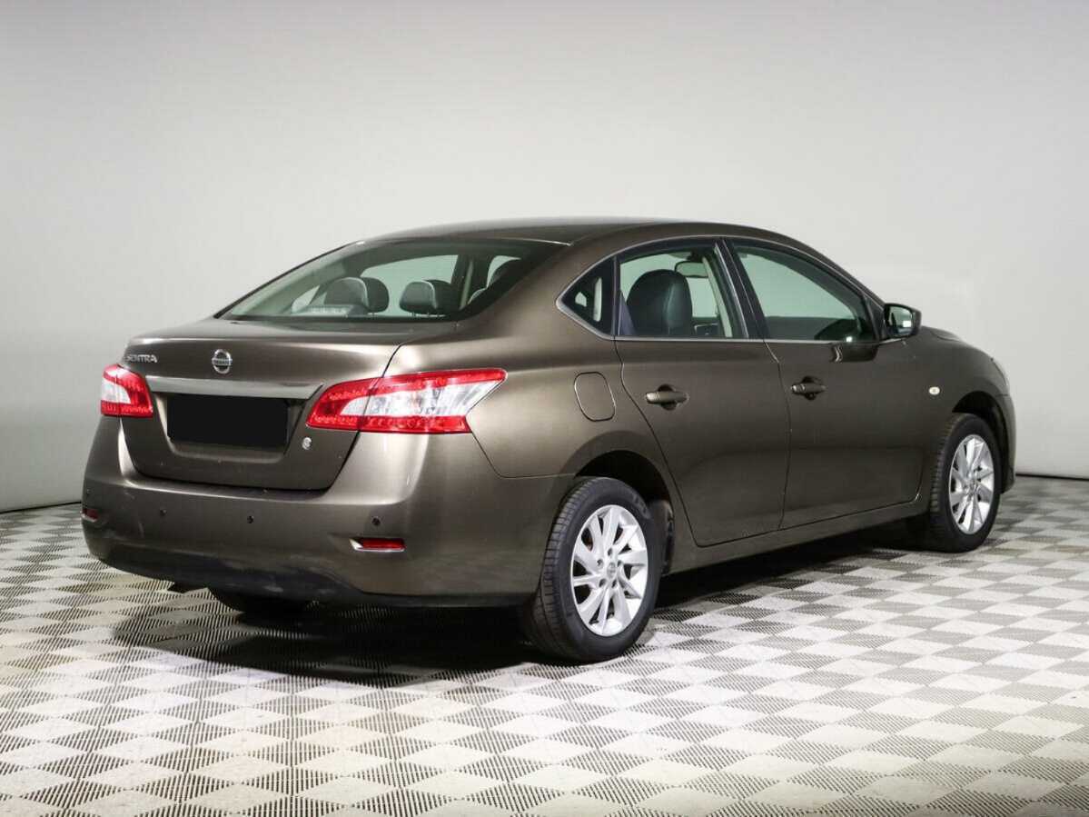 Nissan Sentra с пробегом — 2015 год. Фото: #3