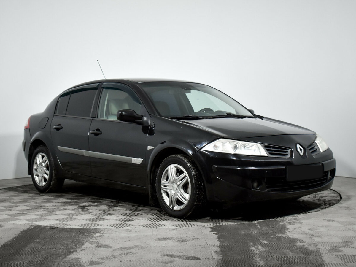 Renault Megane с пробегом — 2006 год. Фото: #2