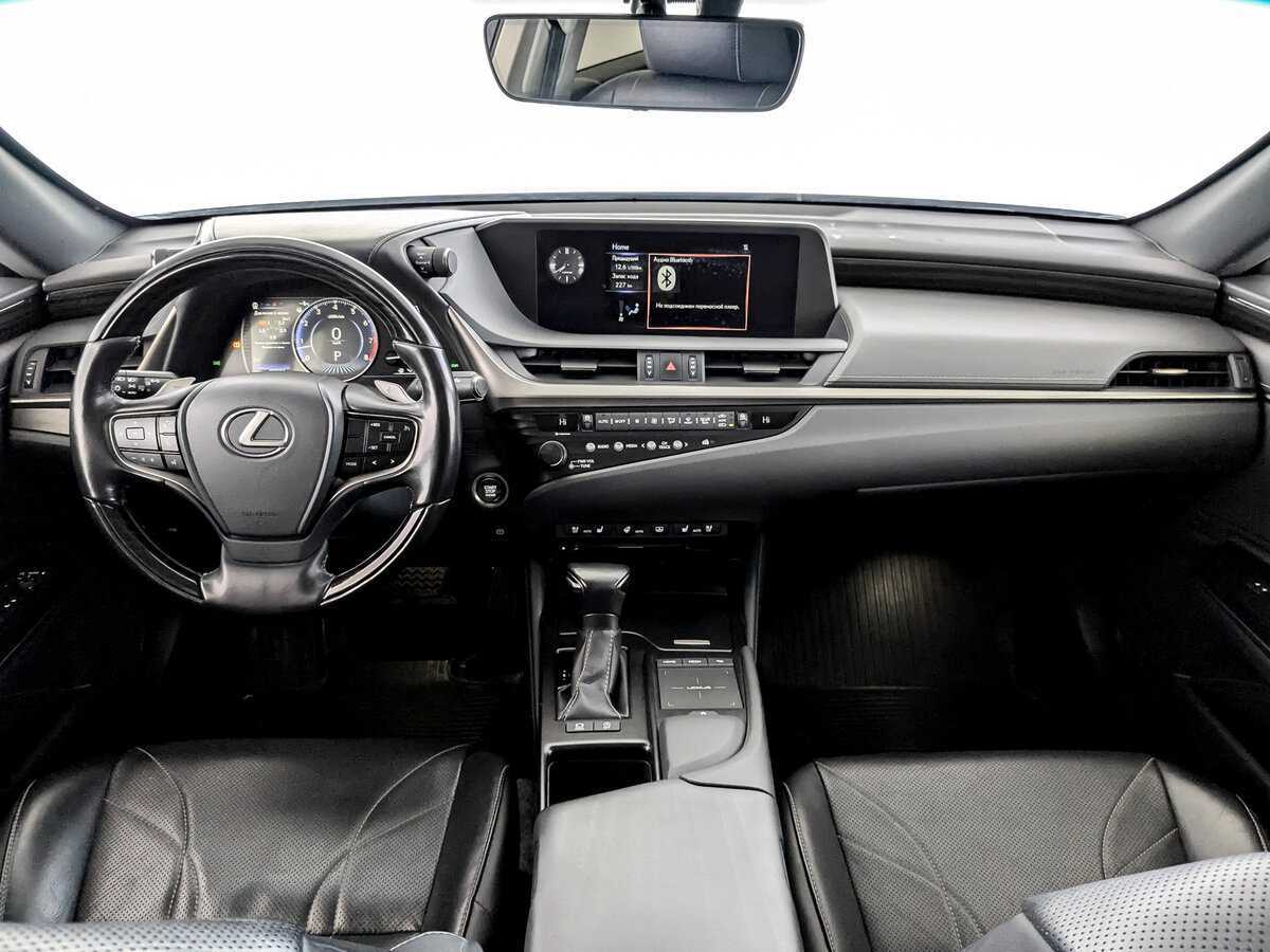 Lexus ES с пробегом — 2020 год. Фото: #13