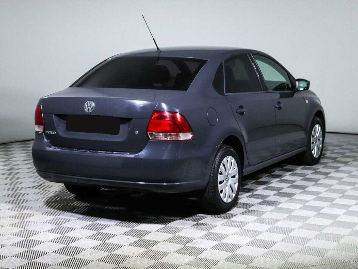 Volkswagen Polo с пробегом — 2011 год. Фото: #4