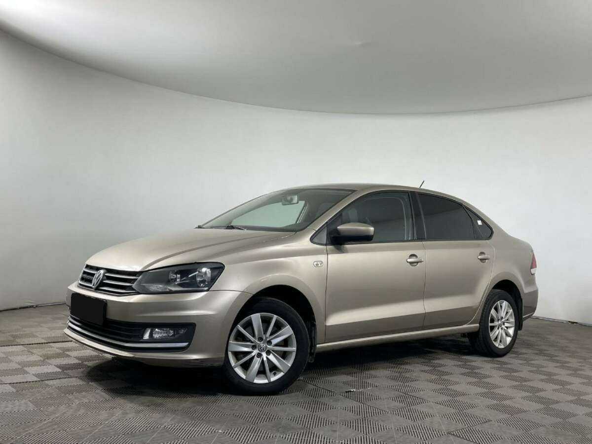Volkswagen Polo с пробегом — 2015 год. Посмотреть фото