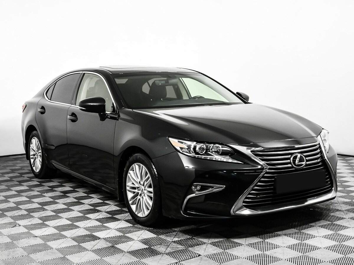 Lexus ES с пробегом — 2016 год. Фото: #2