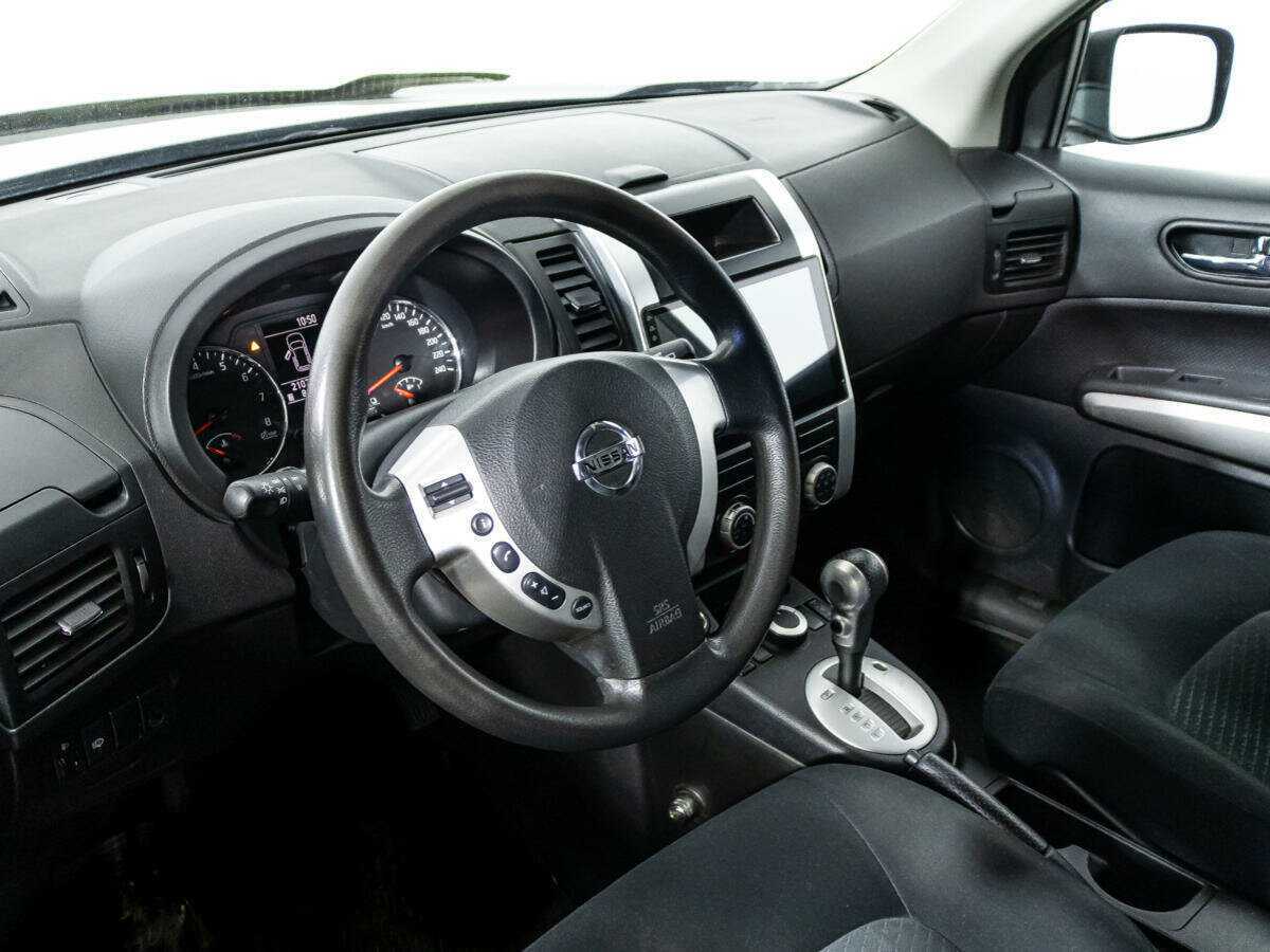 Nissan X-Trail с пробегом — 2012 год. Фото: #10