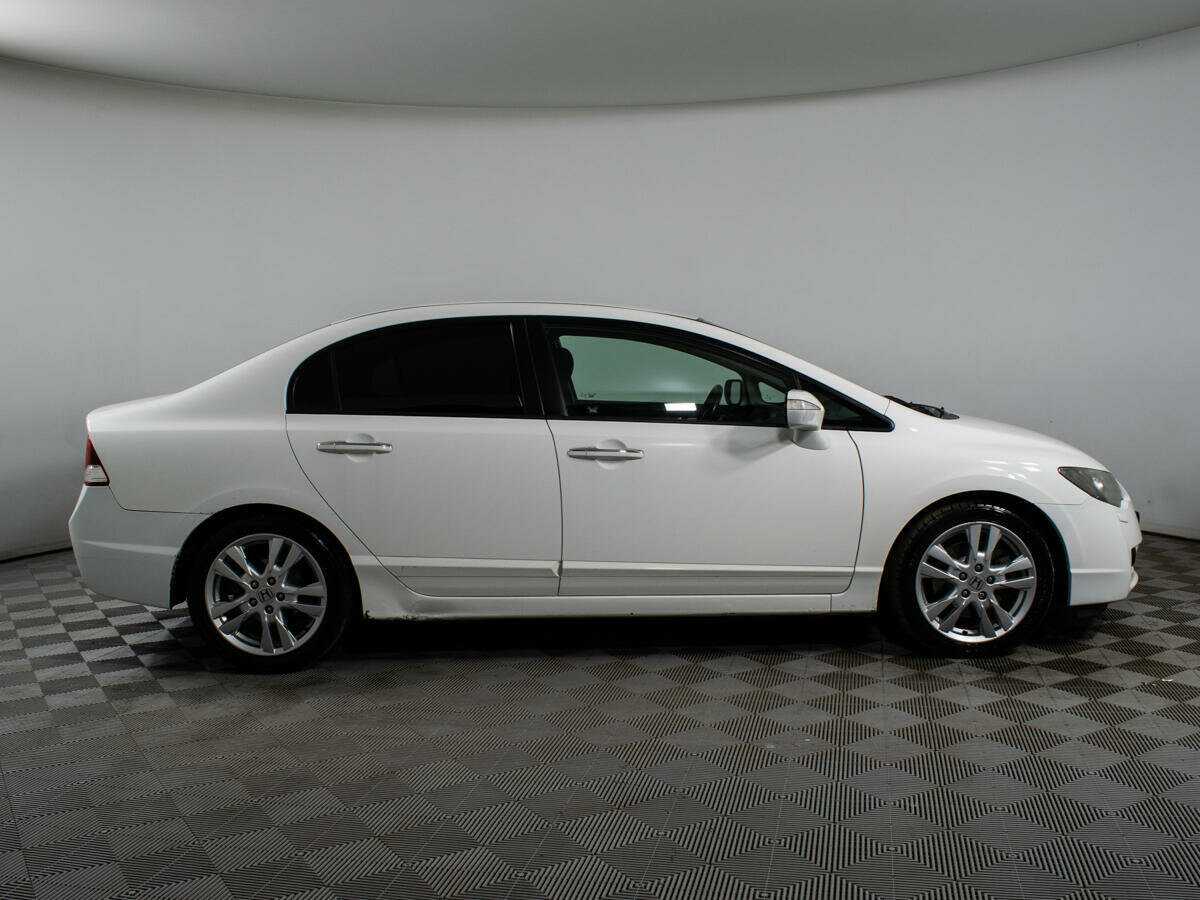 Honda Civic с пробегом — 2011 год. Фото: #3
