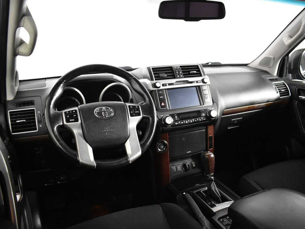 Toyota Land Cruiser Prado с пробегом — 2013 год. Фото: #12