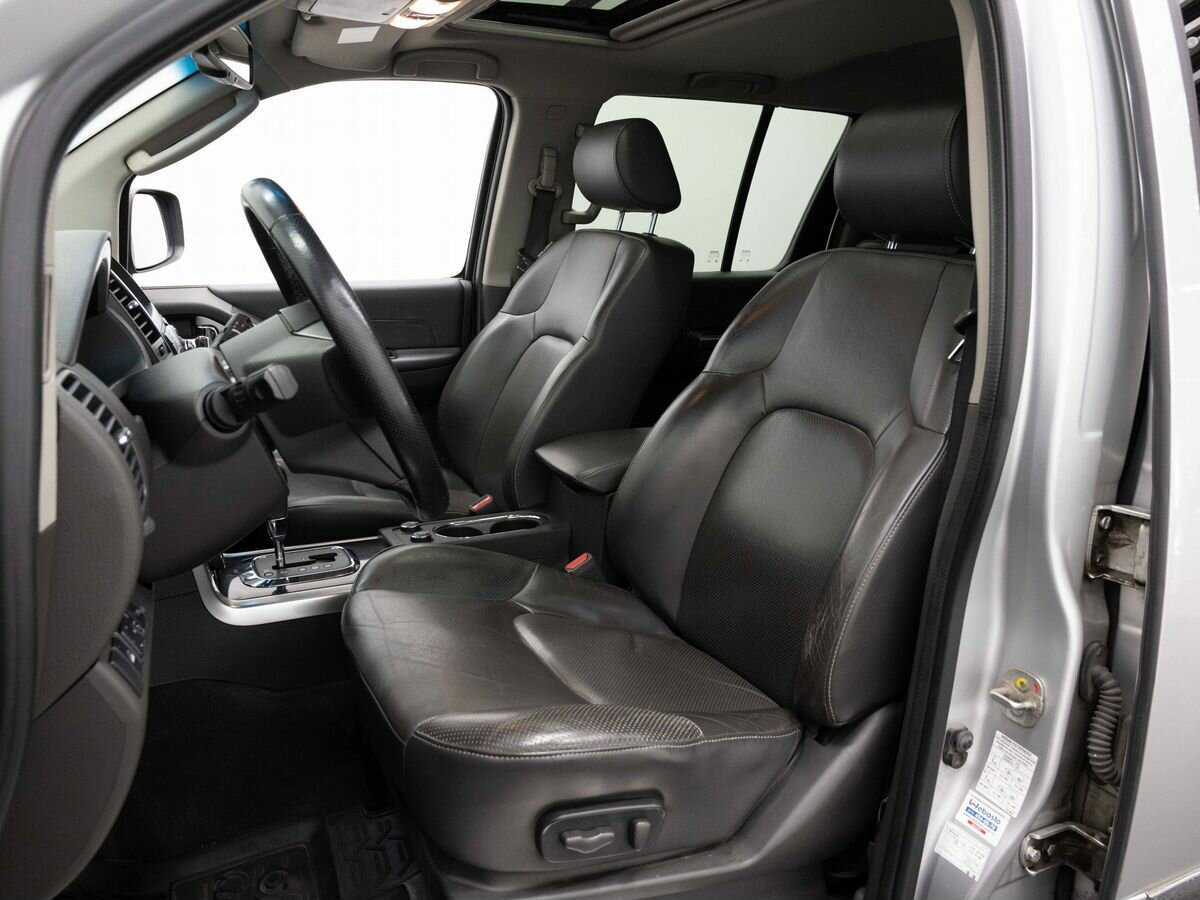 Nissan Pathfinder с пробегом — 2010 год. Фото: #8