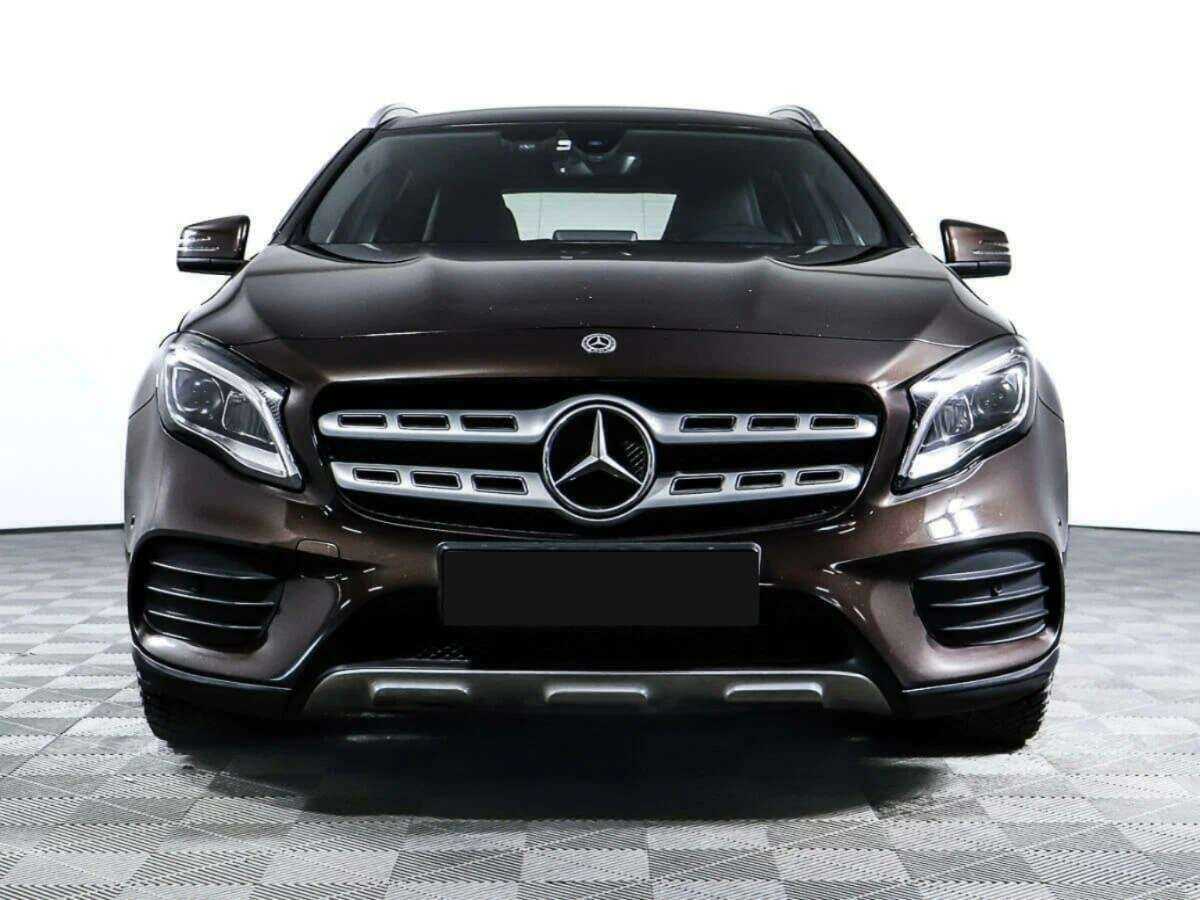 Mercedes-Benz GLA с пробегом — 2018 год. Фото: #1