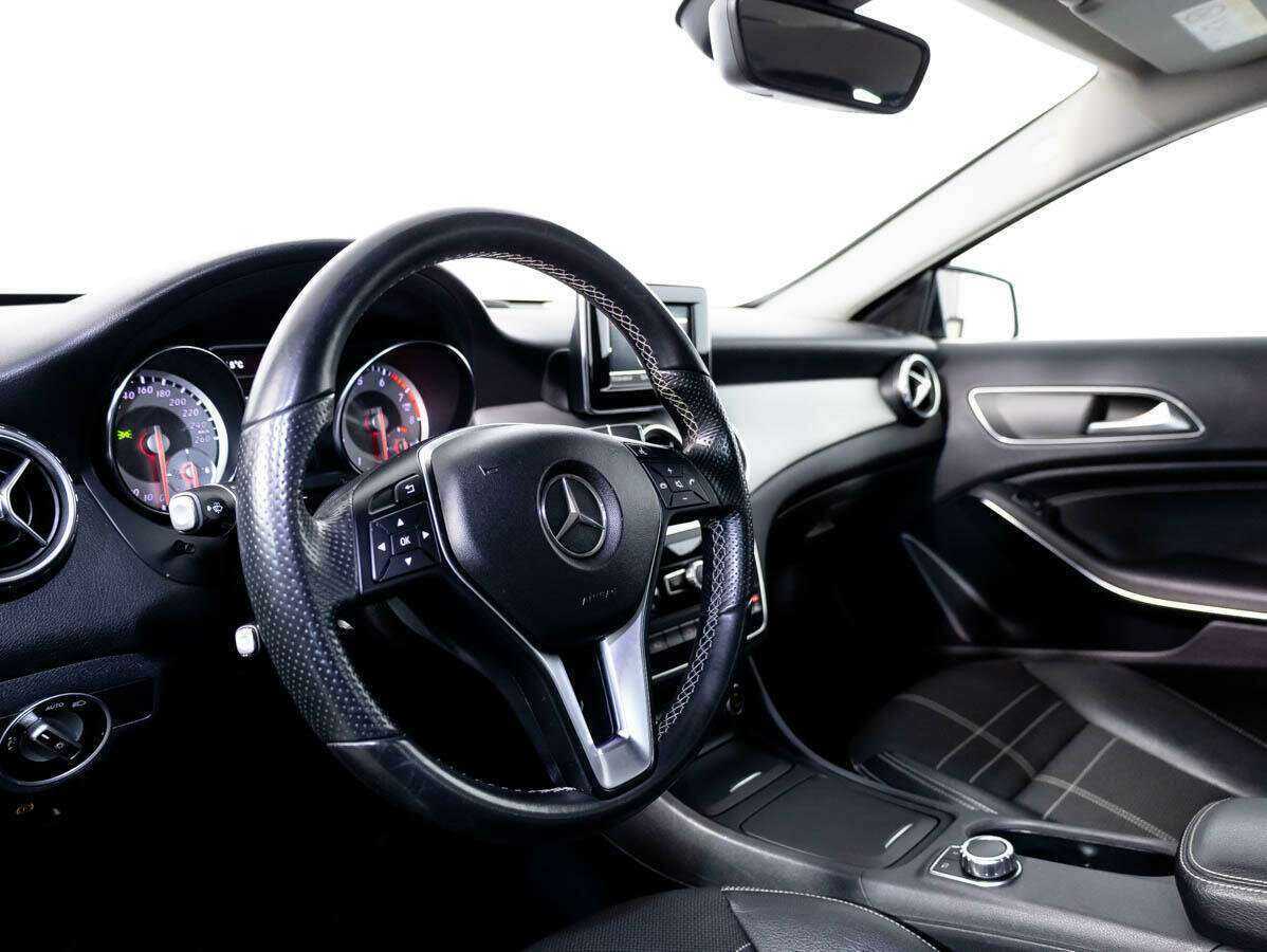 Mercedes-Benz GLA с пробегом — 2014 год. Фото: #9