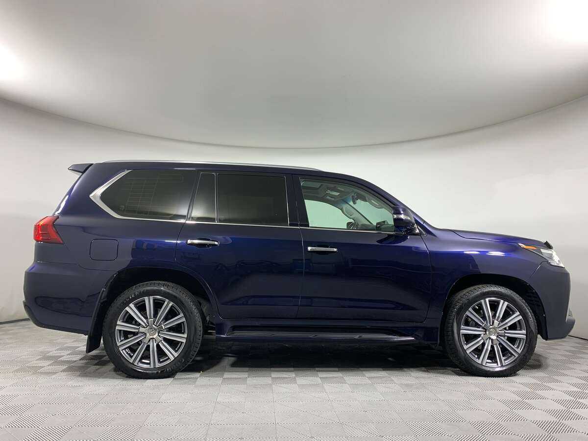 Lexus LX с пробегом — 2017 год. Фото: #3
