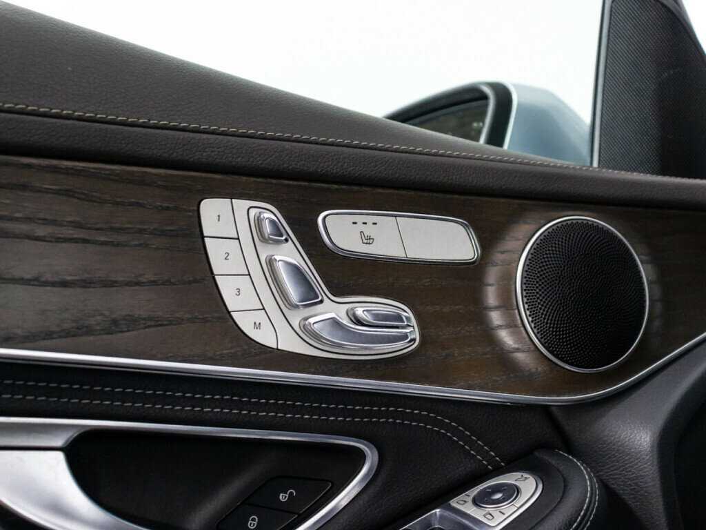 Mercedes-Benz GLC с пробегом — 2015 год. Фото: #18