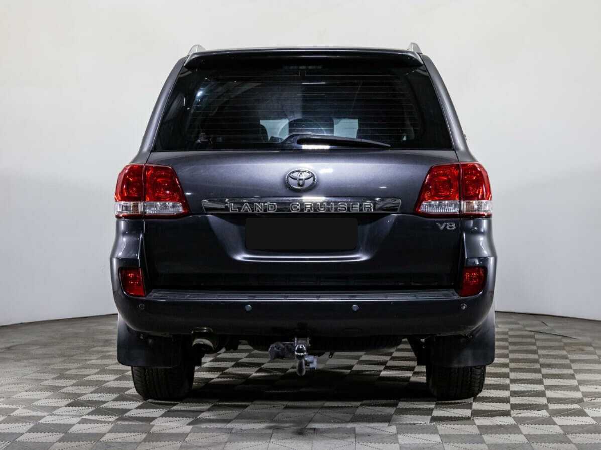 Toyota Land Cruiser с пробегом — 2011 год. Фото: #5