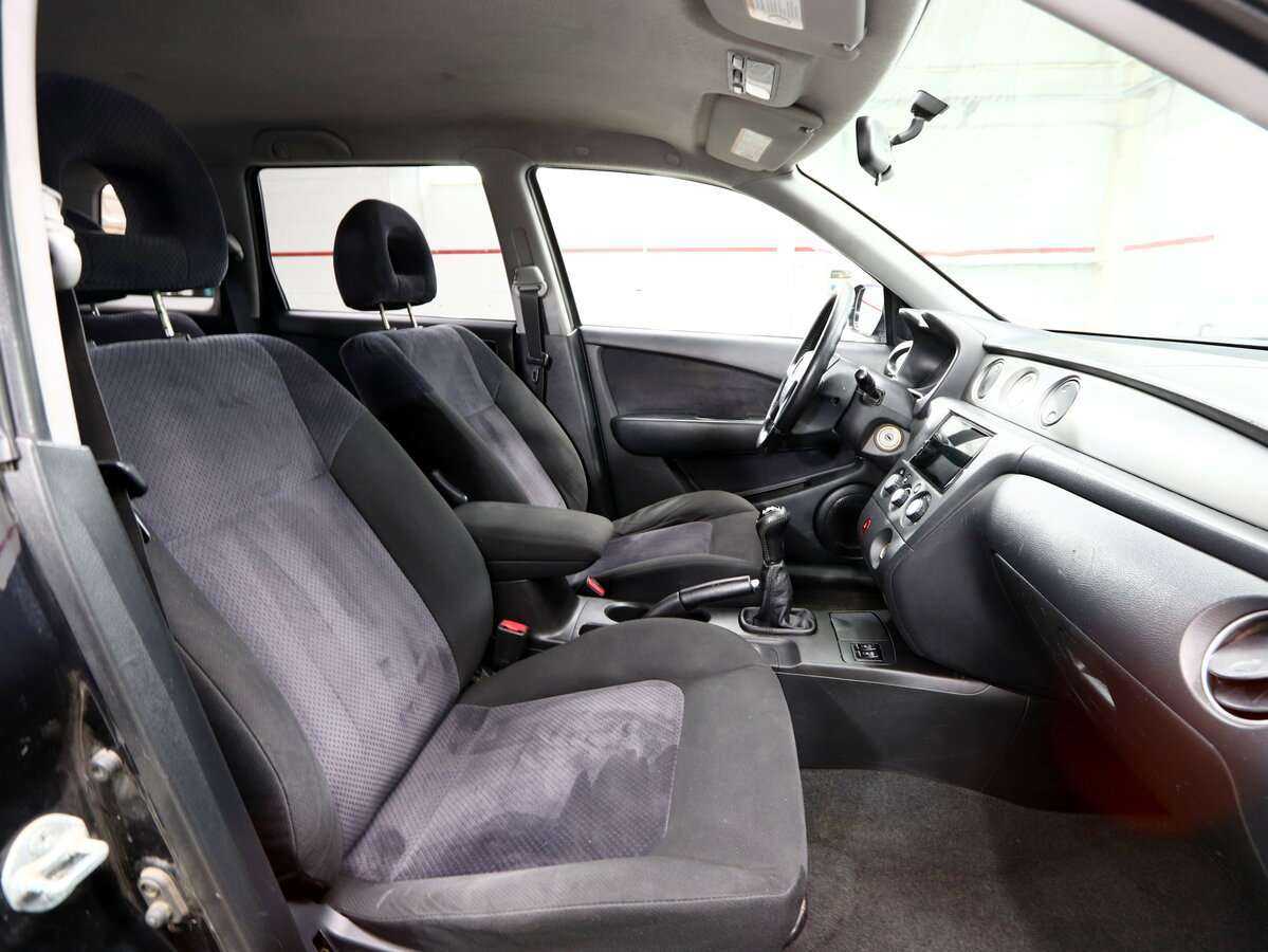 Mitsubishi Outlander с пробегом — 2005 год. Фото: #12