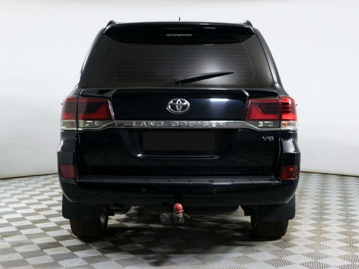 Toyota Land Cruiser с пробегом — 2015 год. Фото: #5