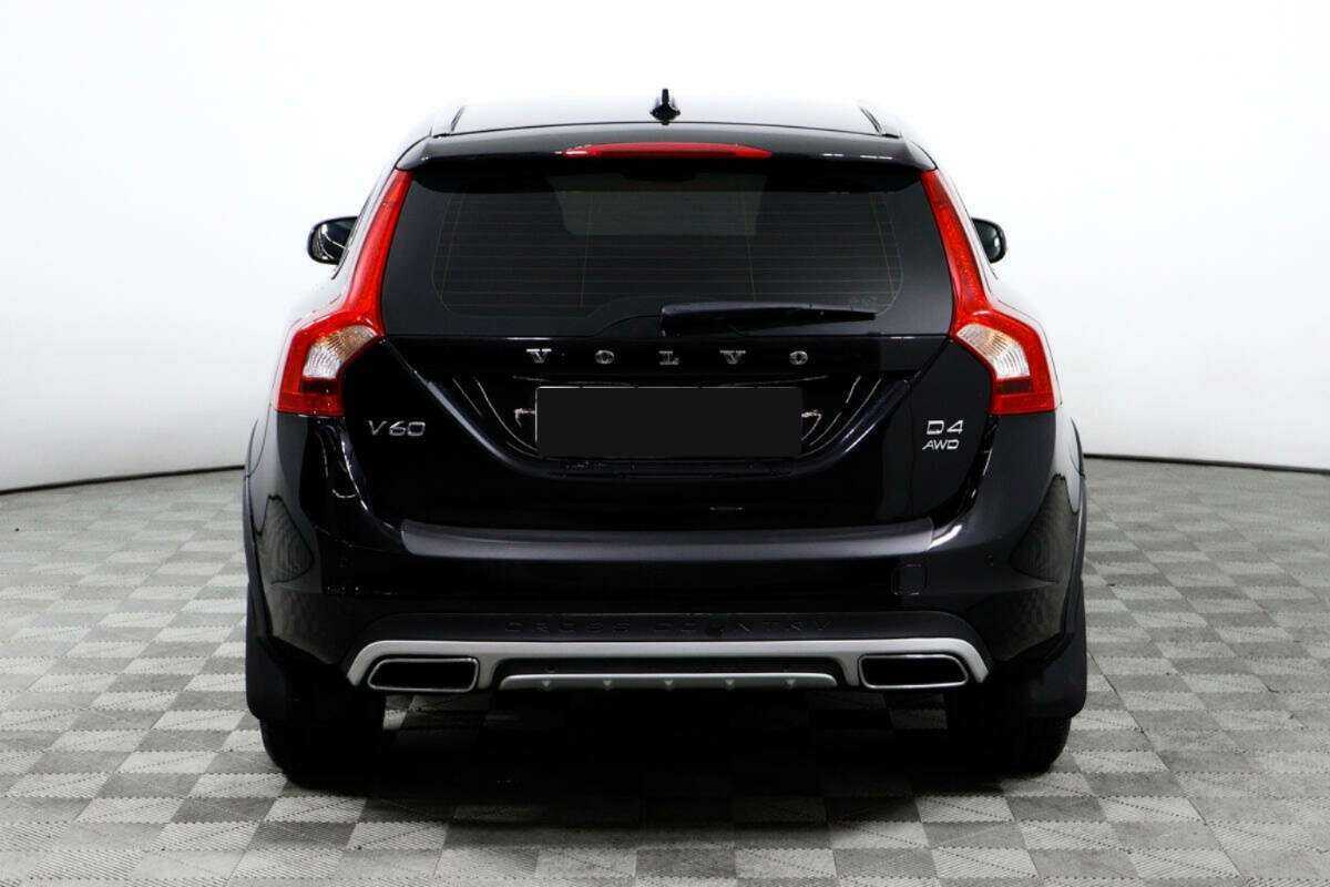 Volvo V60 Cross Country с пробегом — 2018 год. Фото: #5
