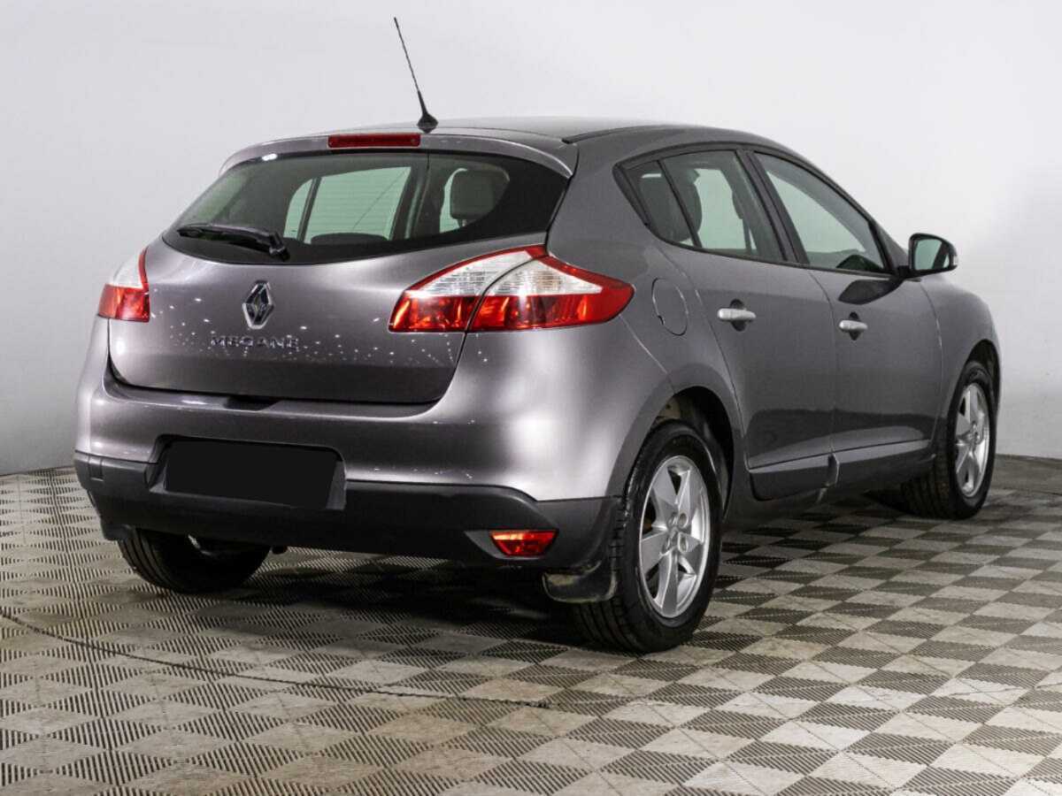 Renault Megane с пробегом — 2011 год. Фото: #4