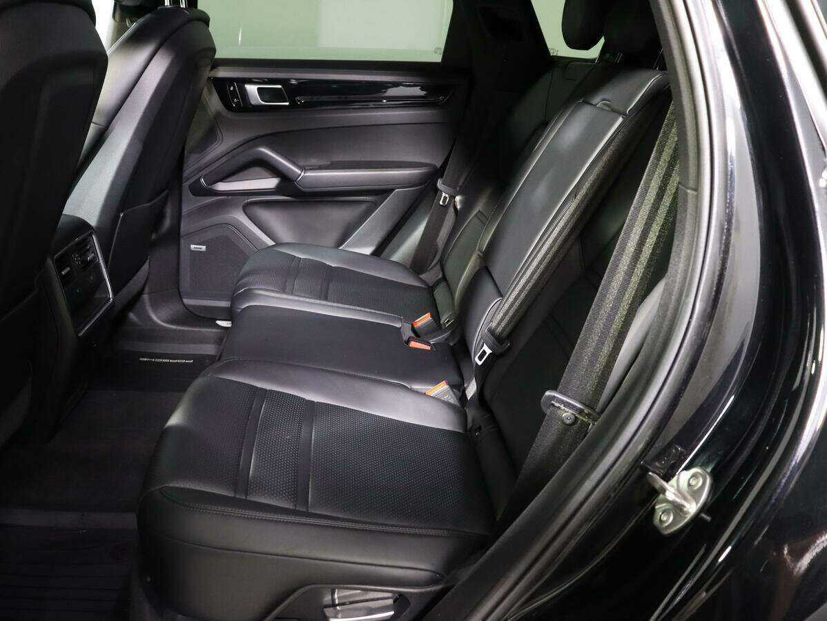 Porsche Cayenne с пробегом — 2019 год. Фото: #7