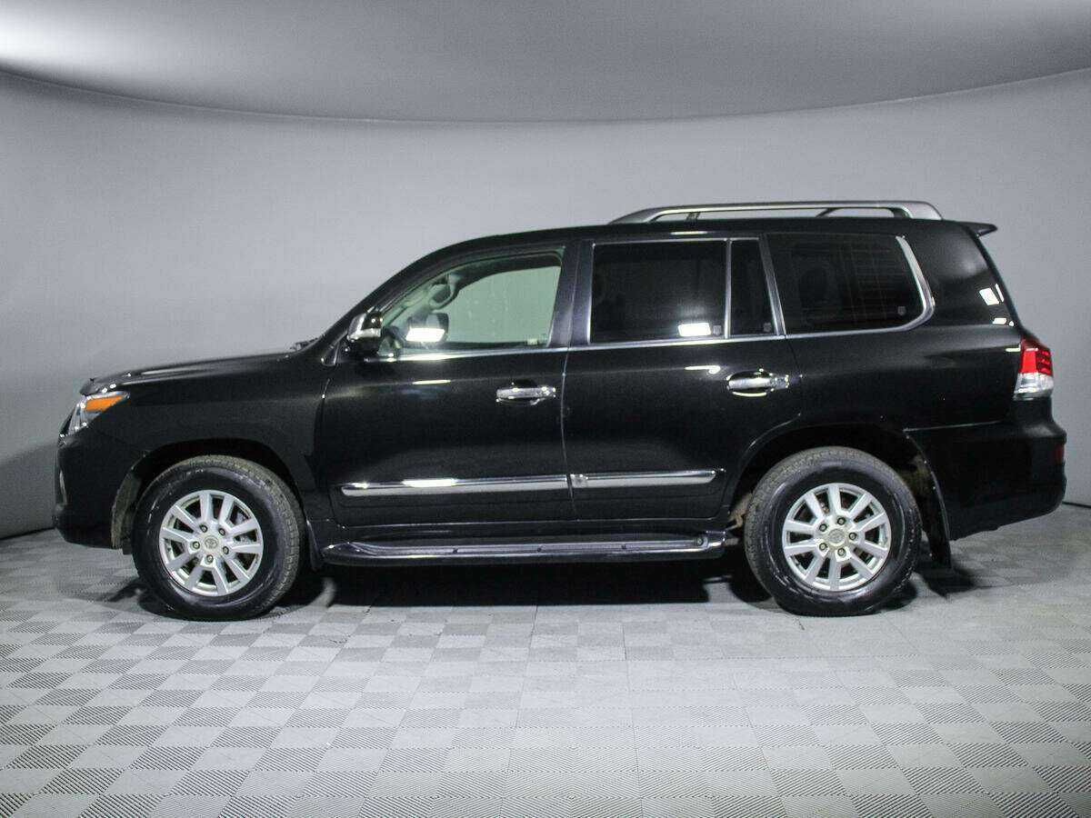 Lexus LX с пробегом — 2012 год. Фото: #4