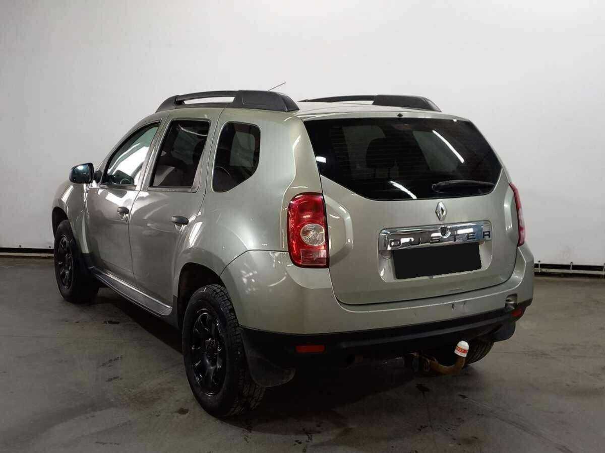 Renault Duster с пробегом — 2014 год. Фото: #6