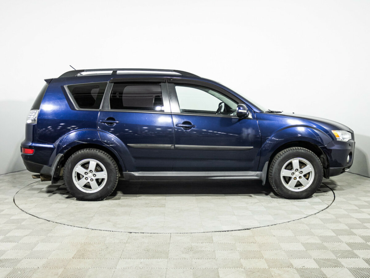 Mitsubishi Outlander с пробегом — 2011 год. Фото: #3