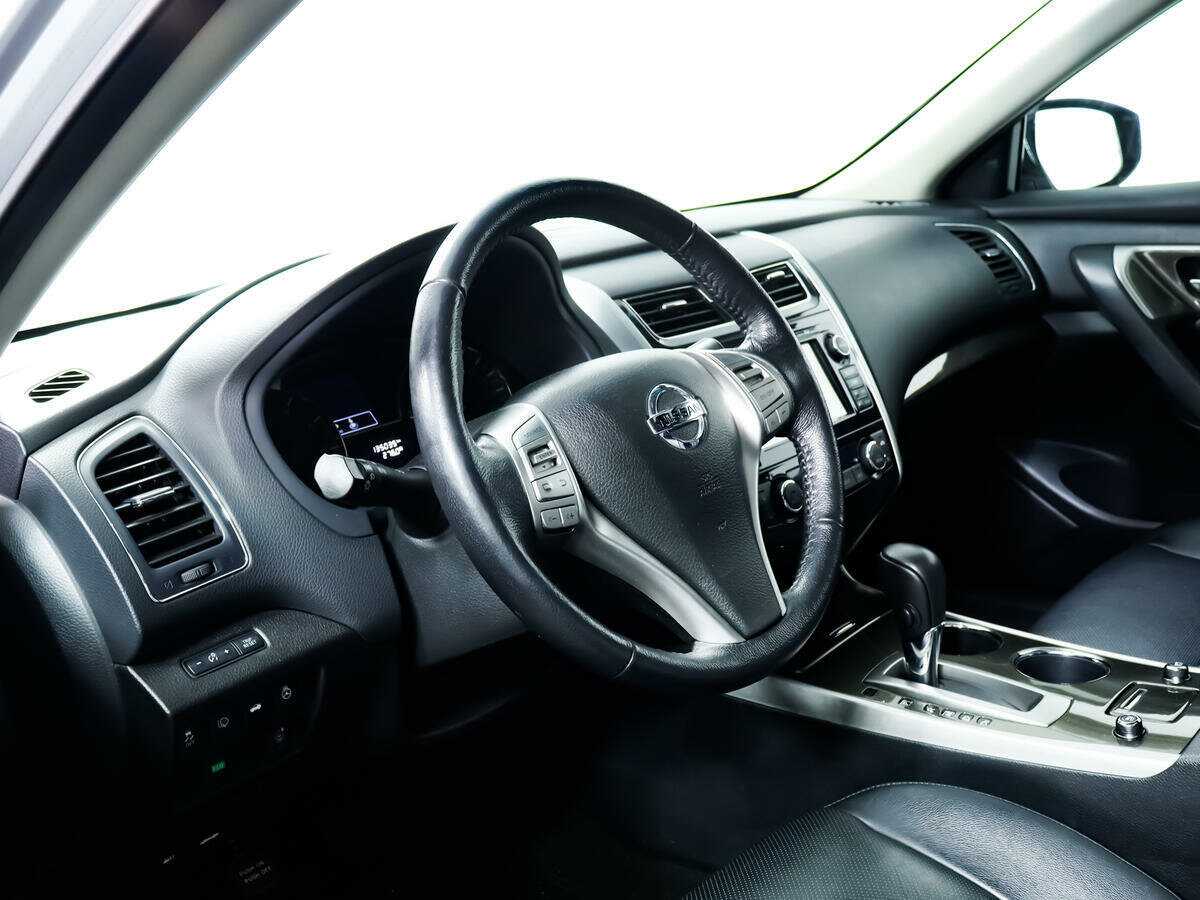 Nissan Teana с пробегом — 2014 год. Фото: #11