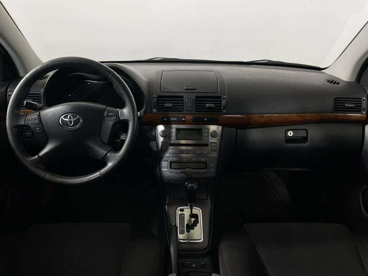 Toyota Avensis с пробегом — 2008 год. Фото: #6