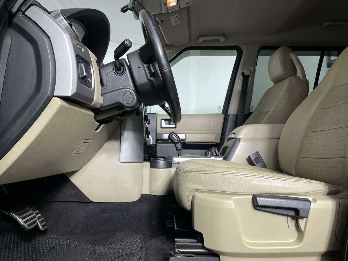 Land Rover Discovery с пробегом — 2008 год. Фото: #9