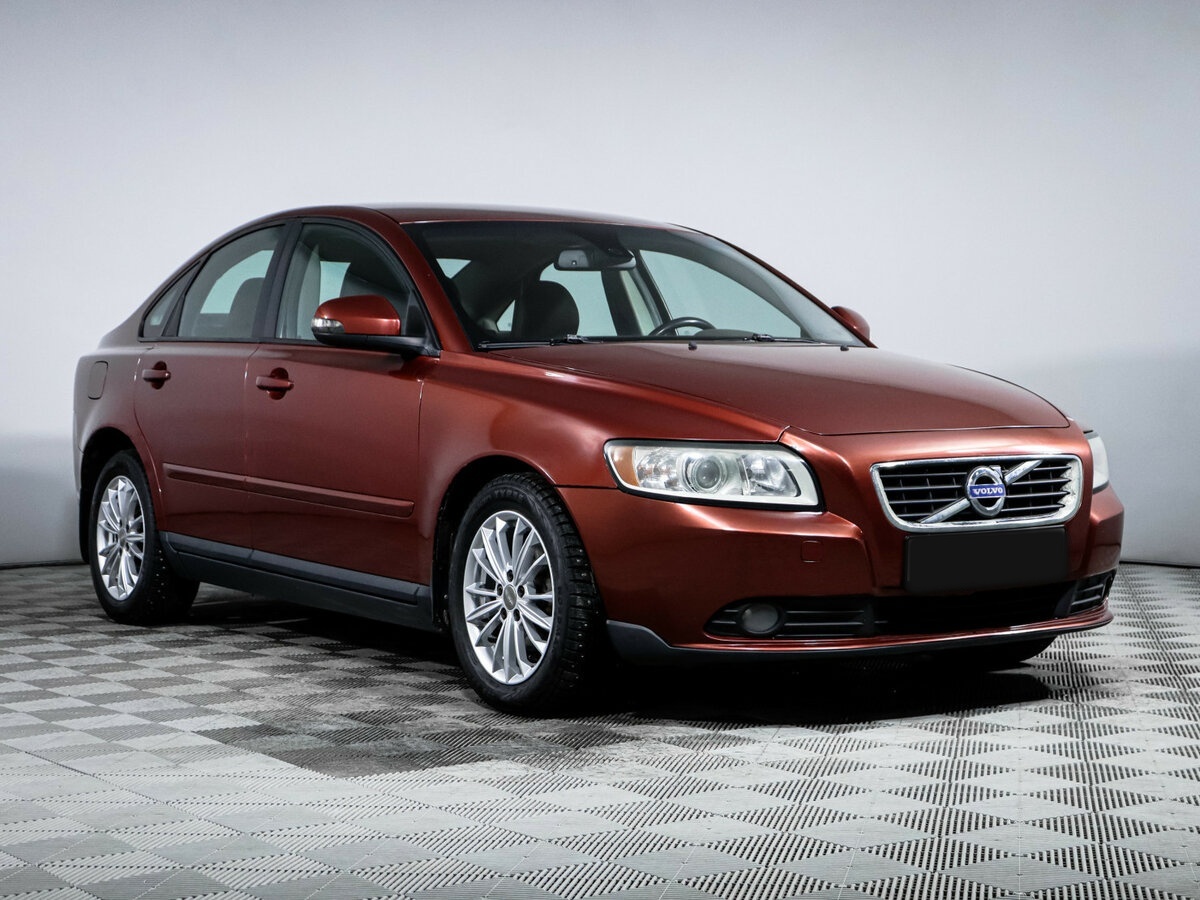 Volvo S40 с пробегом — 2010 год. Фото: #2