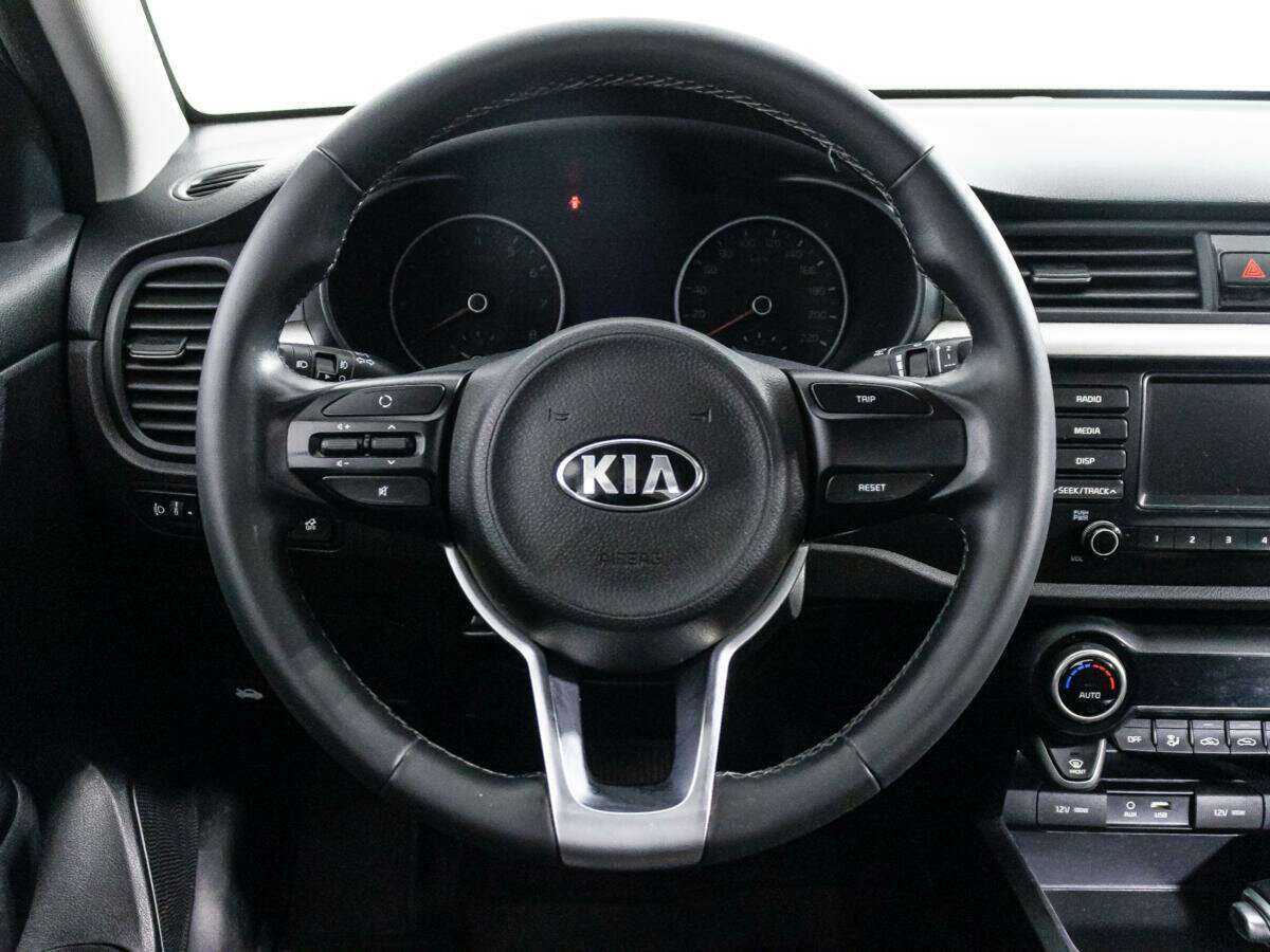 Kia Rio с пробегом — 2020 год. Фото: #20