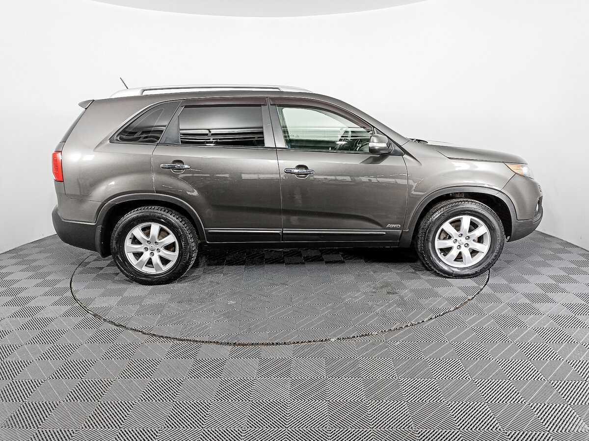 Kia Sorento с пробегом — 2011 год. Фото: #3
