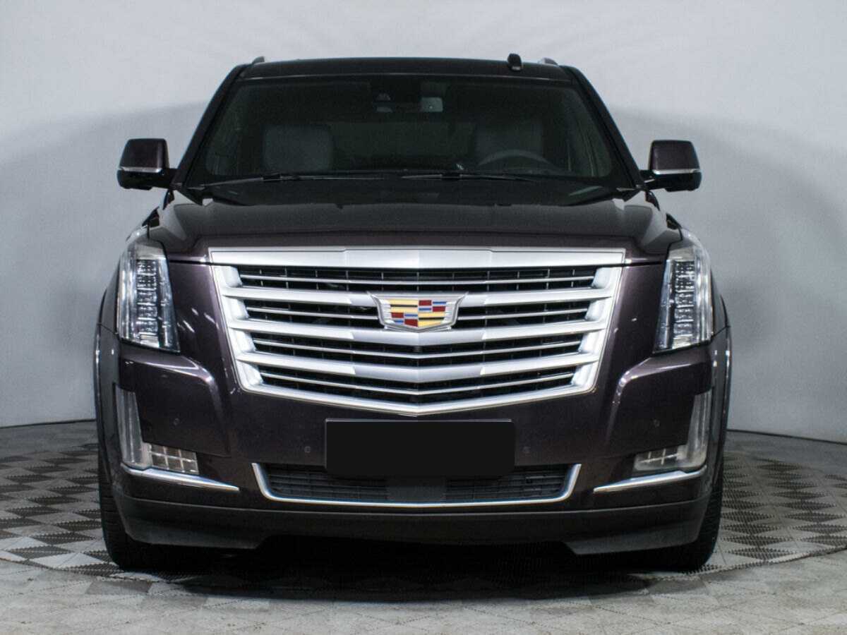 Cadillac Escalade с пробегом — 2015 год. Фото: #1