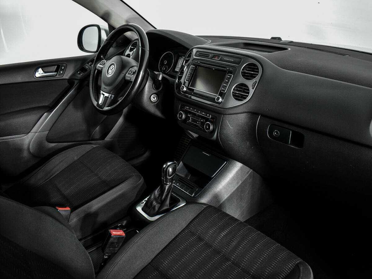 Volkswagen Tiguan с пробегом — 2012 год. Фото: #11