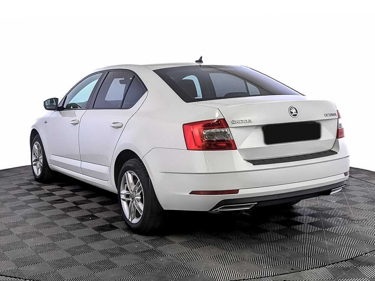 Skoda Octavia с пробегом — 2018 год. Фото: #6