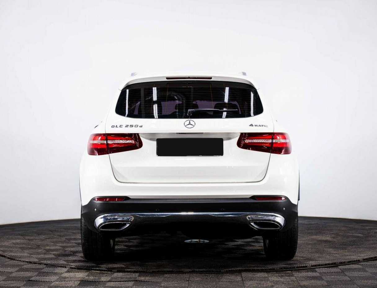 Mercedes-Benz GLC с пробегом — 2015 год. Фото: #4