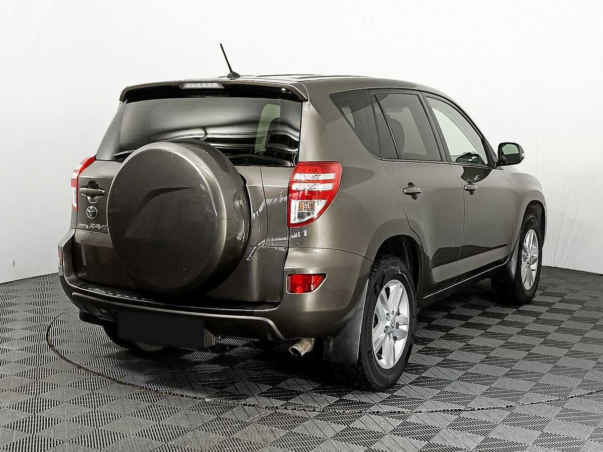 Toyota RAV4 с пробегом — 2011 год. Фото: #3