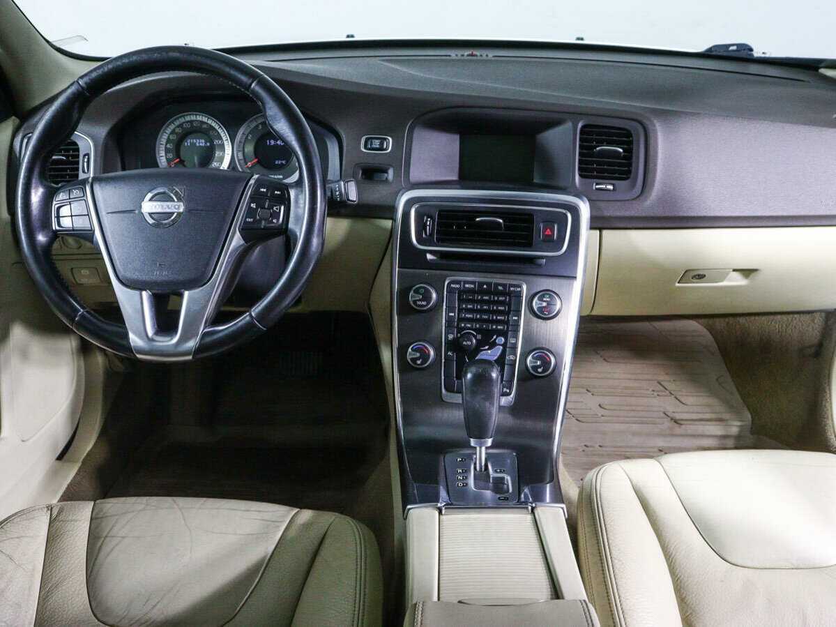 Volvo S60 с пробегом — 2011 год. Фото: #11