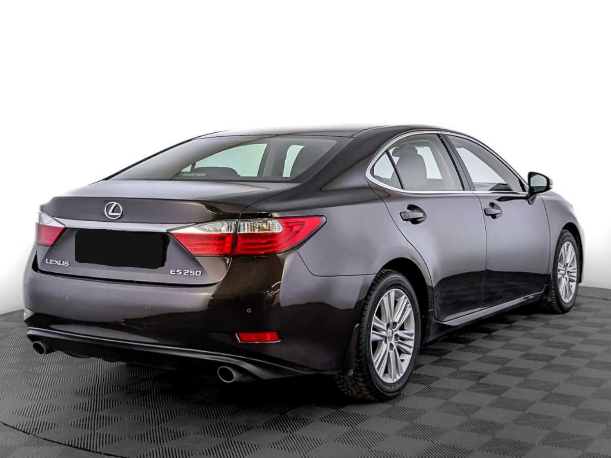 Lexus ES с пробегом — 2015 год. Фото: #4