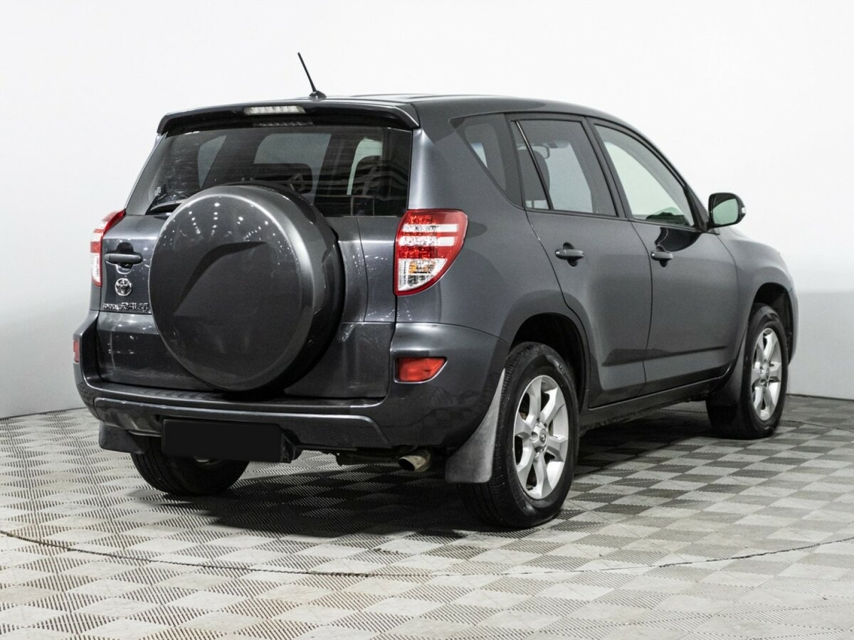 Toyota RAV4 с пробегом — 2010 год. Фото: #4