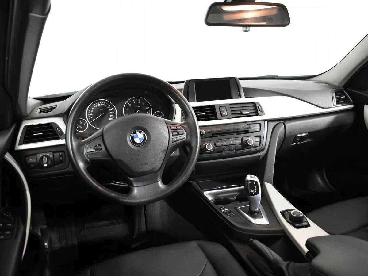 BMW 3 серии с пробегом — 2014 год. Фото: #6