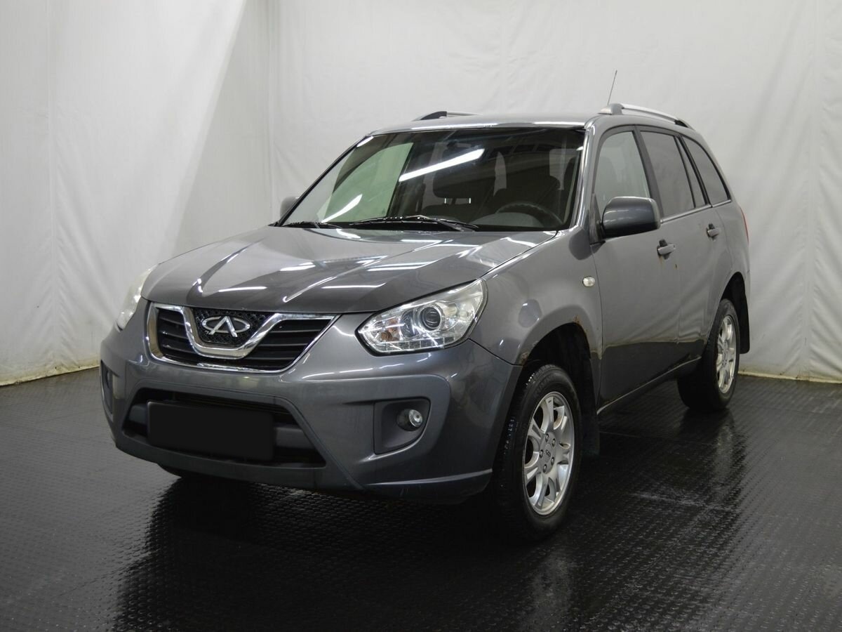 Chery Tiggo (T11) с пробегом — 2015 год. Фото: #0