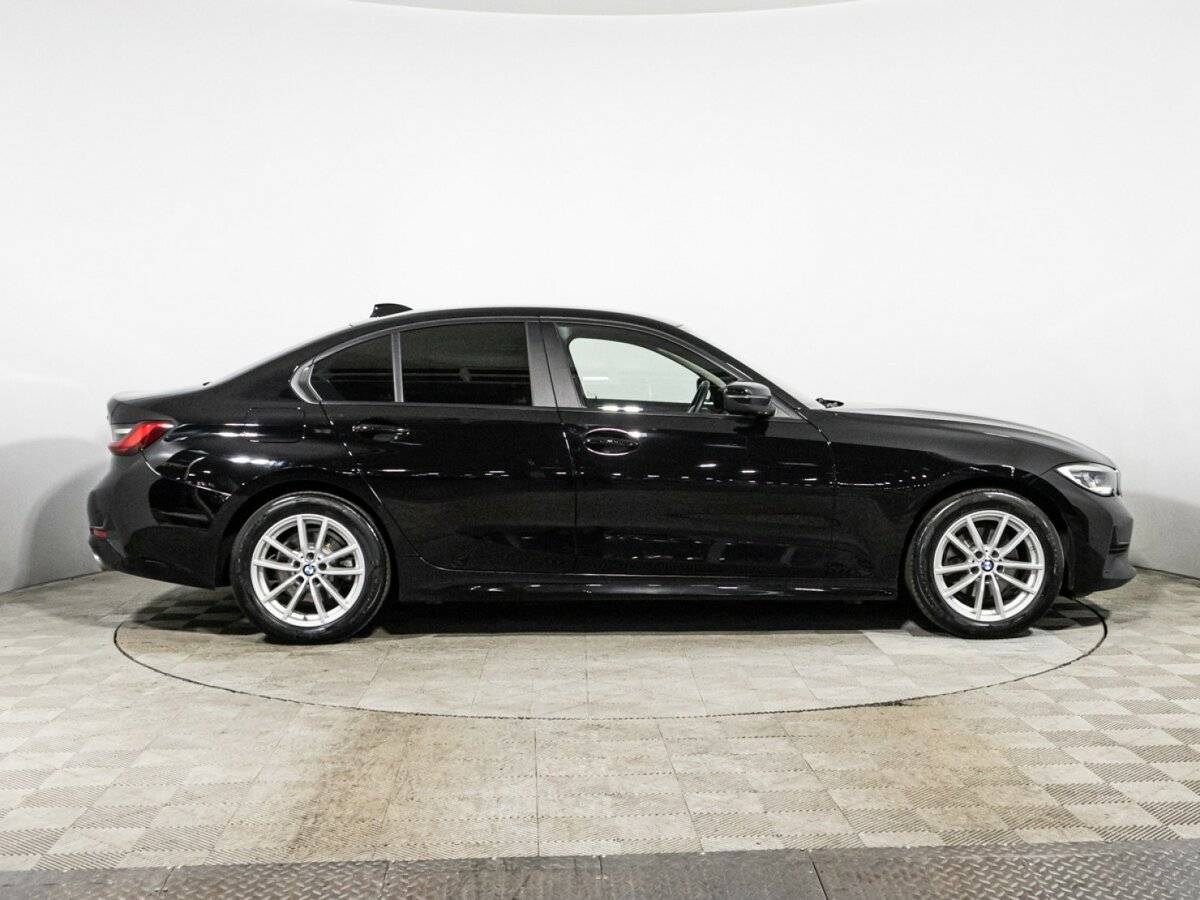 BMW 3 серии с пробегом — 2019 год. Фото: #3