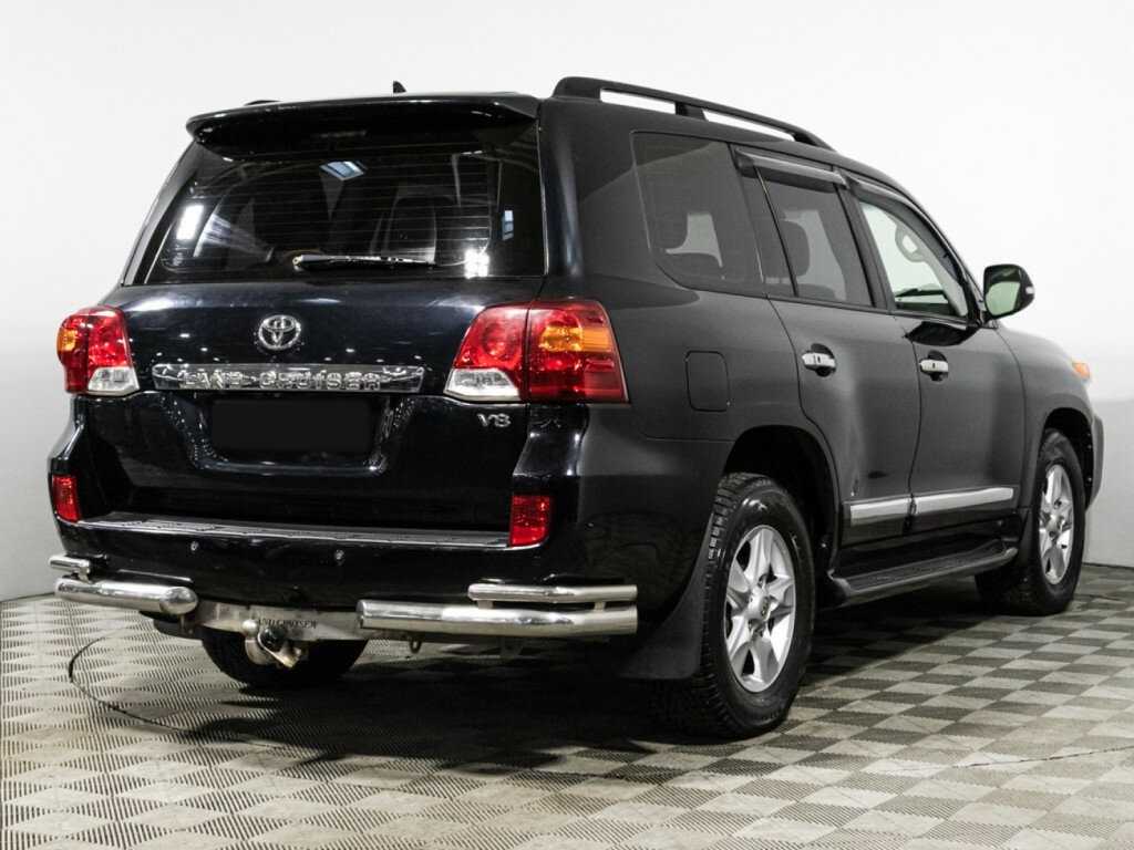 Toyota Land Cruiser с пробегом — 2013 год. Фото: #4