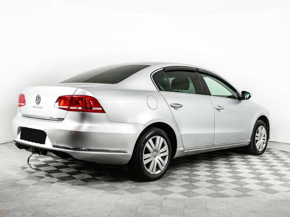 Volkswagen Passat с пробегом — 2011 год. Фото: #4