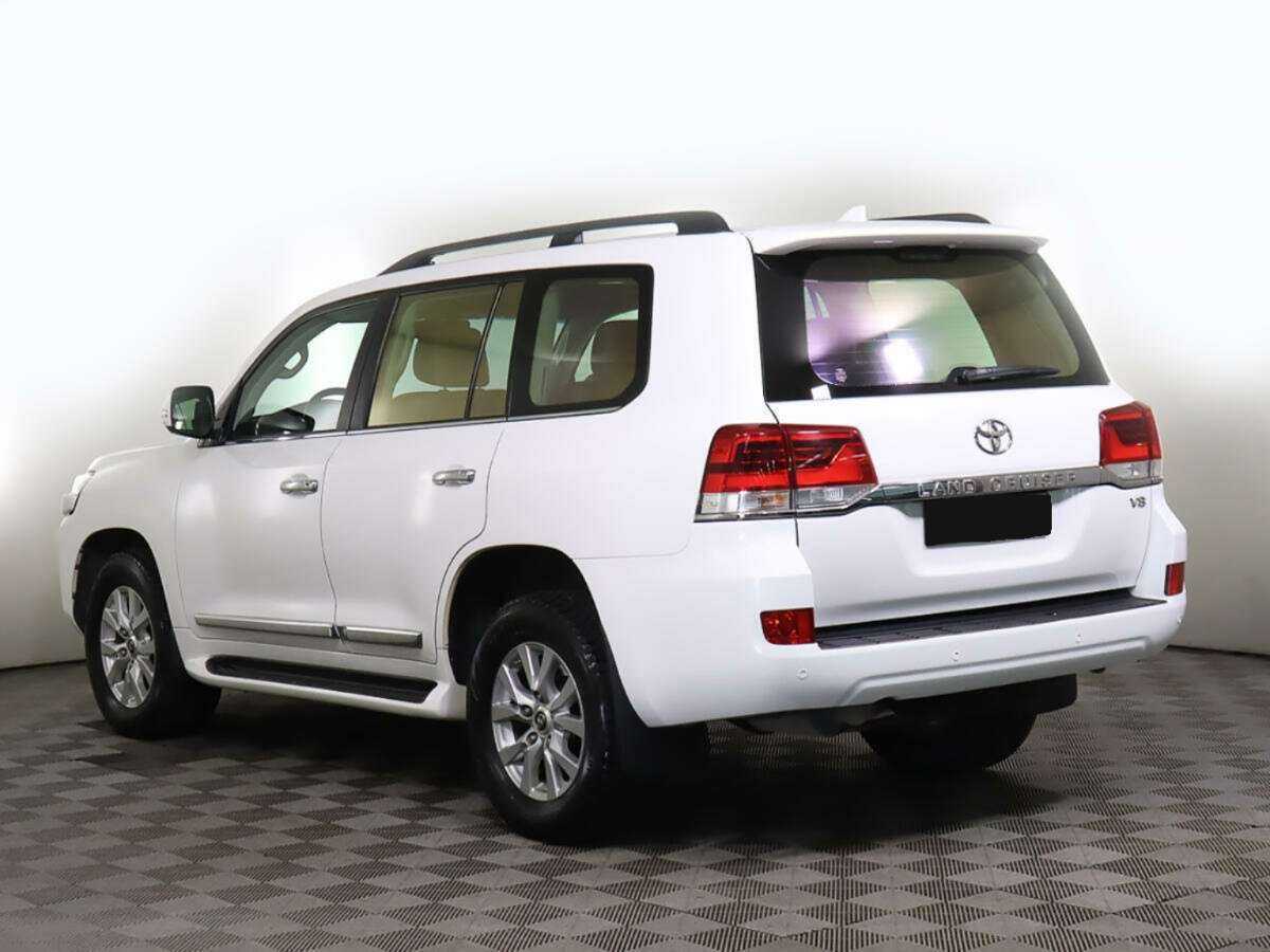 Toyota Land Cruiser с пробегом — 2015 год. Фото: #5