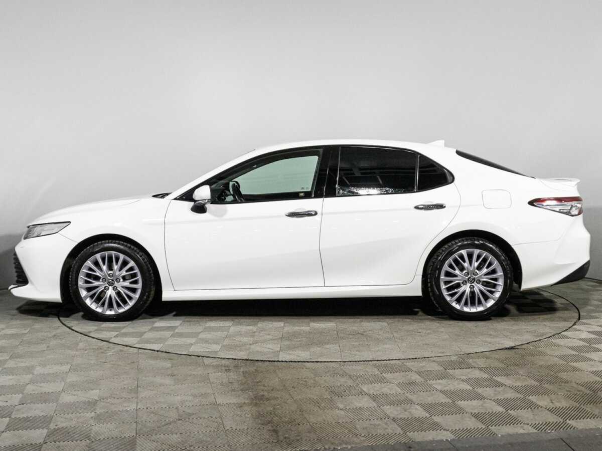 Toyota Camry с пробегом — 2019 год. Фото: #7