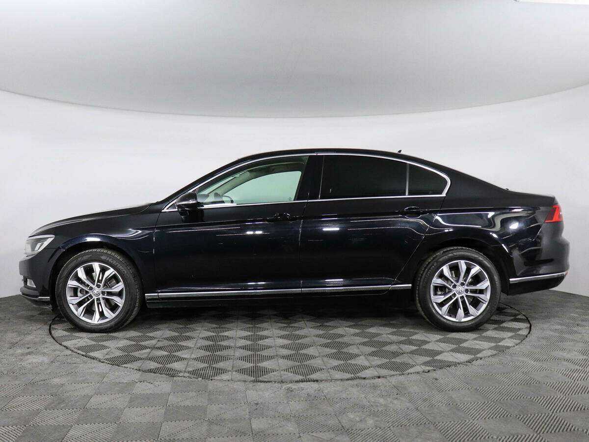 Volkswagen Passat с пробегом — 2016 год. Фото: #6