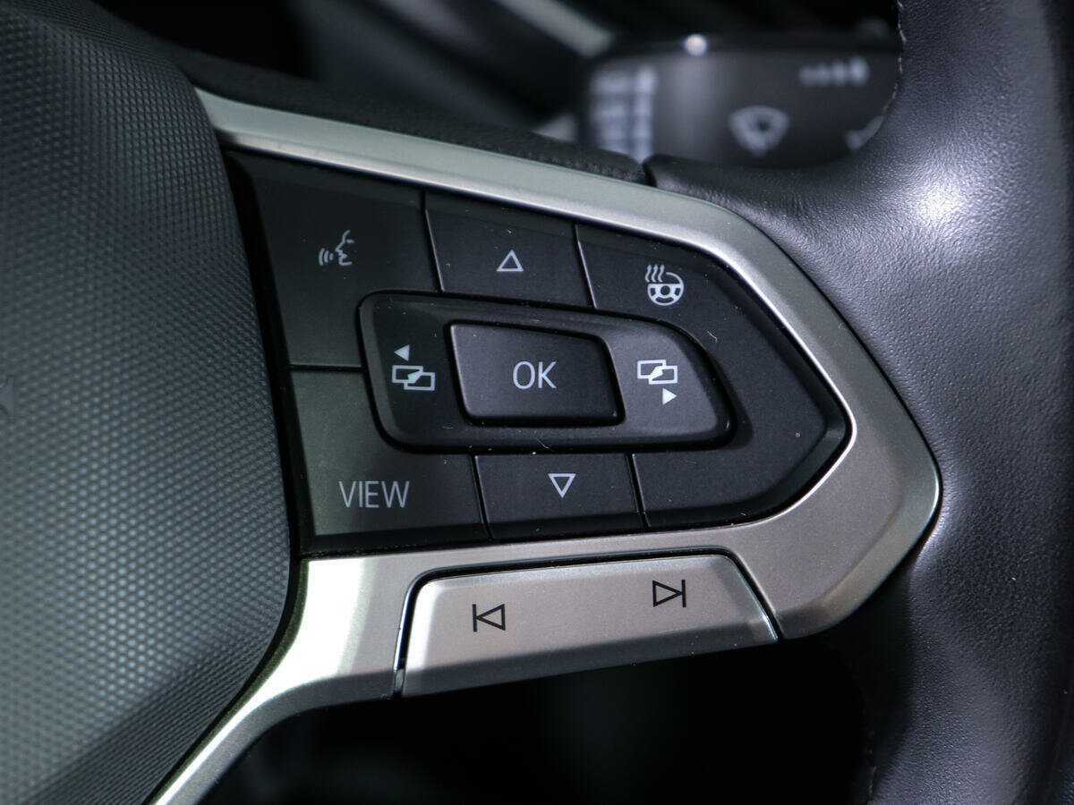 Volkswagen Polo с пробегом — 2020 год. Фото: #18