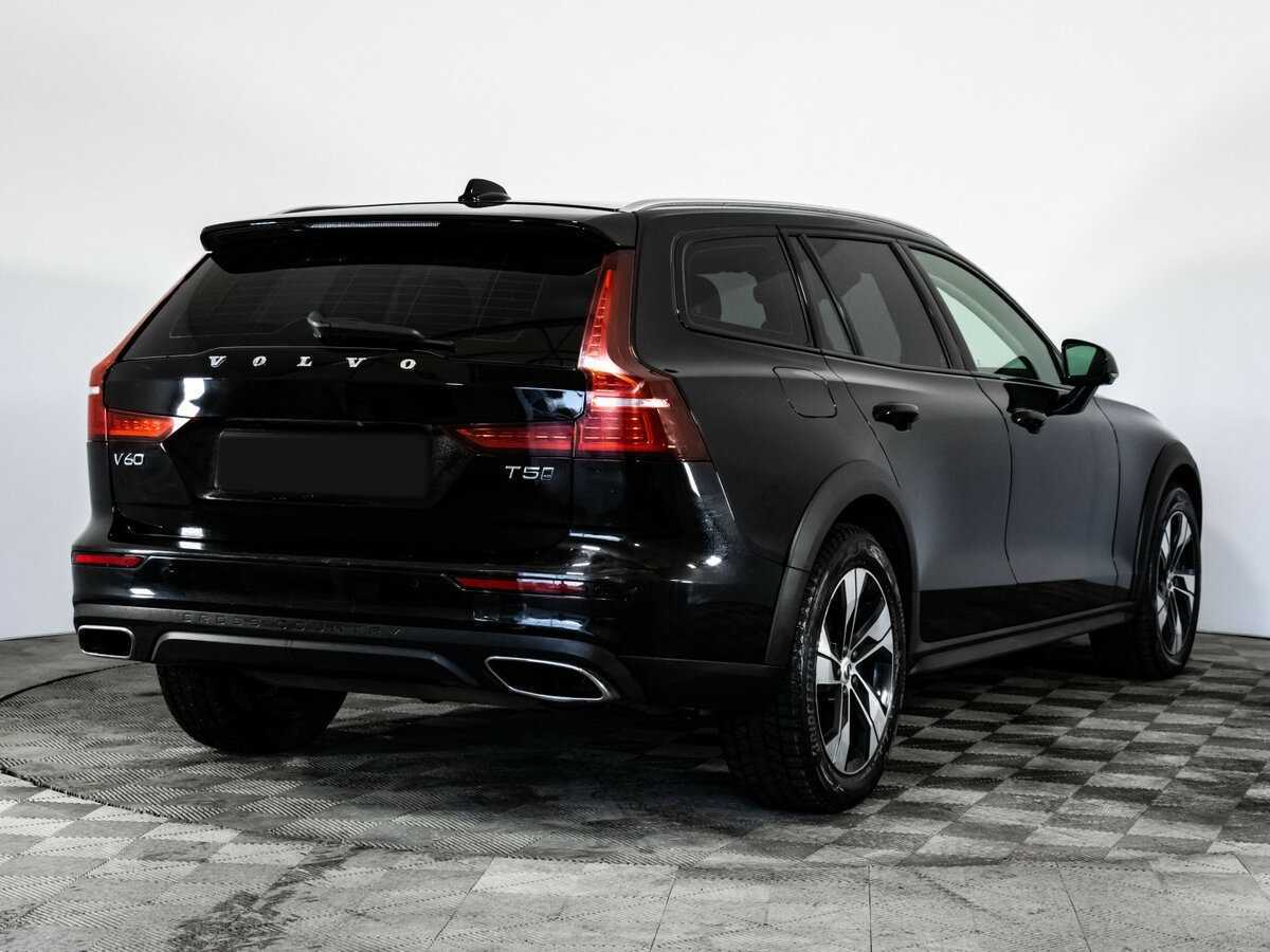 Volvo V60 Cross Country с пробегом — 2019 год. Фото: #3