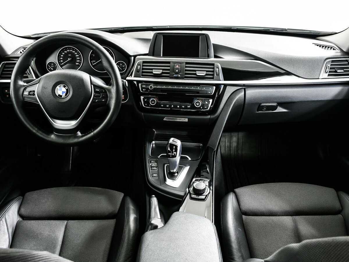 BMW 3 серии с пробегом — 2016 год. Фото: #10