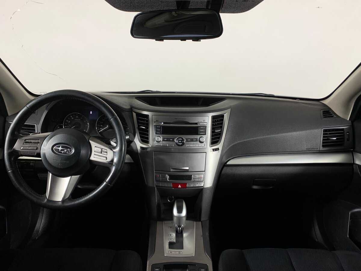 Subaru Outback с пробегом — 2010 год. Фото: #11