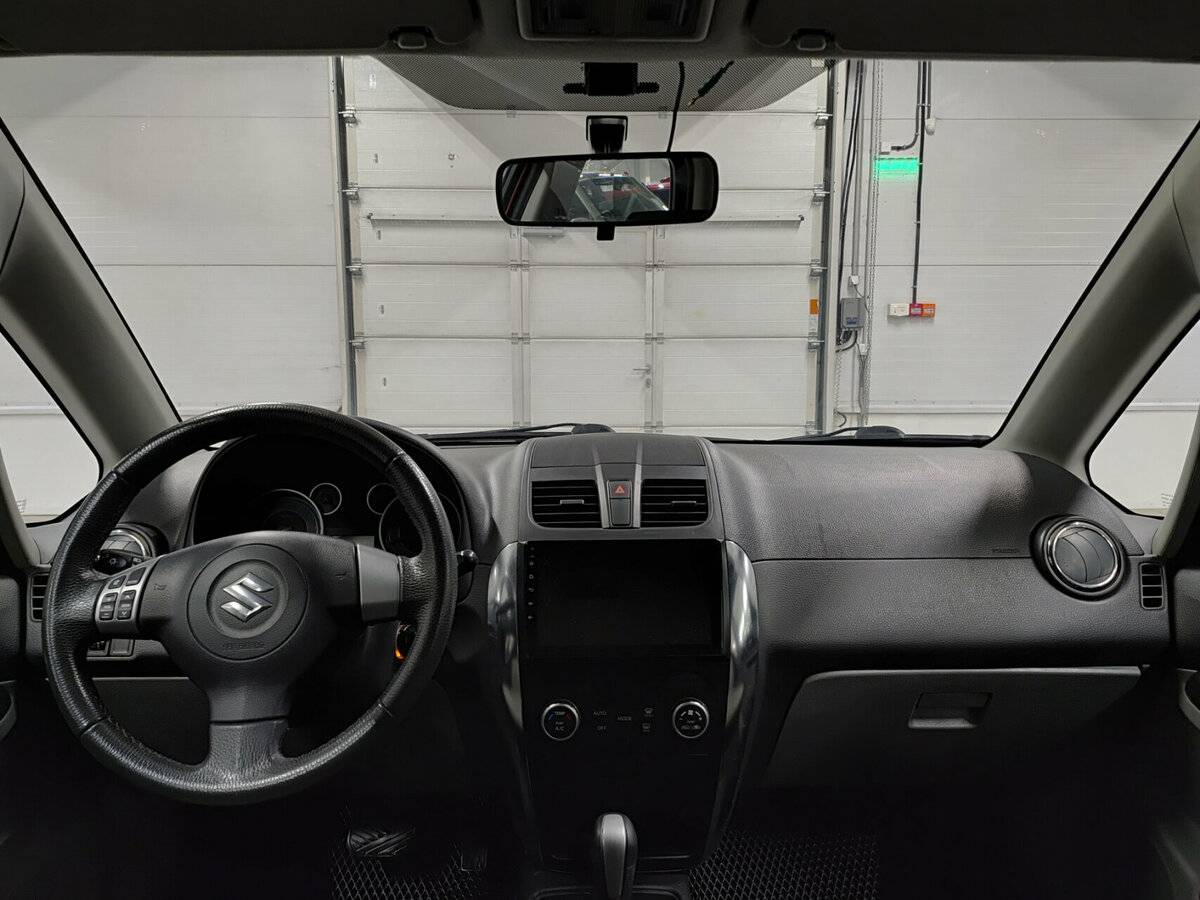 Suzuki SX4 с пробегом — 2011 год. Фото: #13